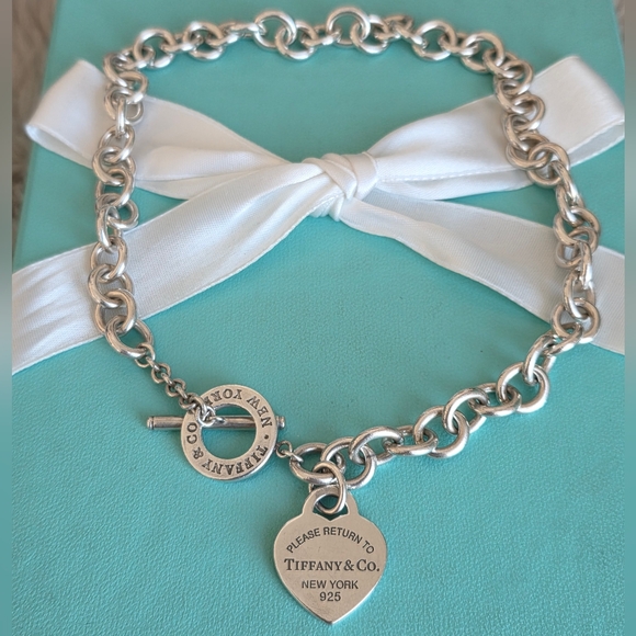 T&Co Heart tag toggle link necklace
